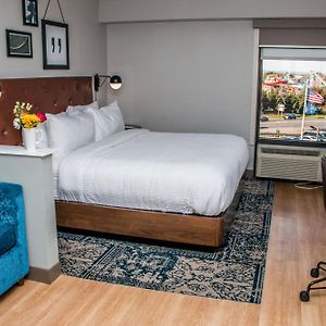 King Room Sofa Bed Dorney Park View Hearing Accessible